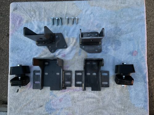 10047W WELD IN 1952-54 & 1958-62 3 BOLT 235 261 MOTOR MOUNTS FOR 1949-54 CHEVY - Picture 3 of 5