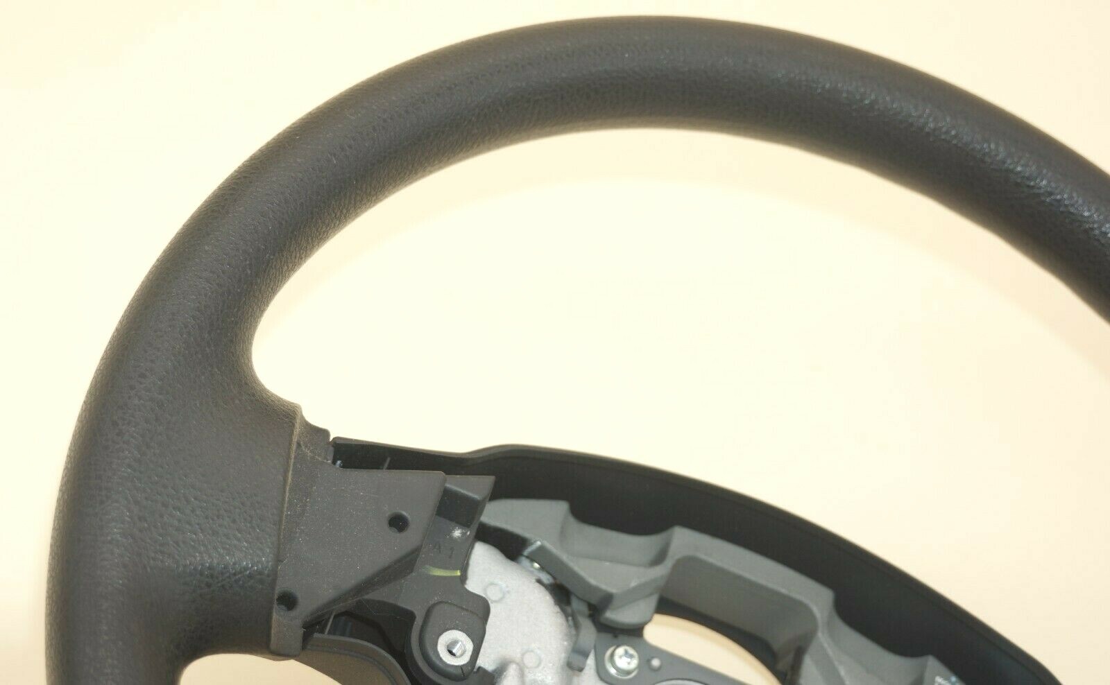 2007 2010 Toyota Corolla ZRE152 Steering Wheel Black Vinyl OEM Genuine 