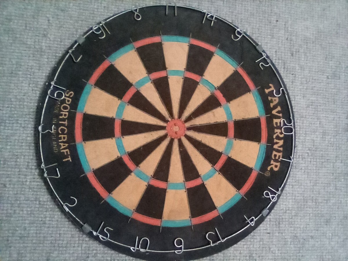 ダーツ GUINNESS 18\" Bristle Dartboard ダーツ GUINNESS 18