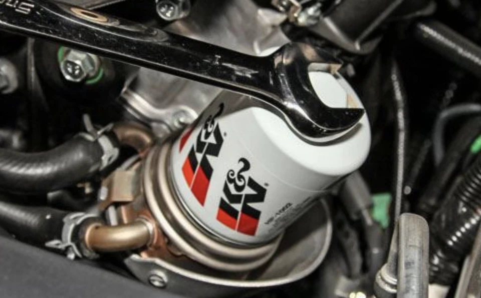 K&N Rendimiento Oro Filtro Gasolina HP-1010 - para Mitsubishi Evo VII 8 CT9A - Imagen 4 de 4