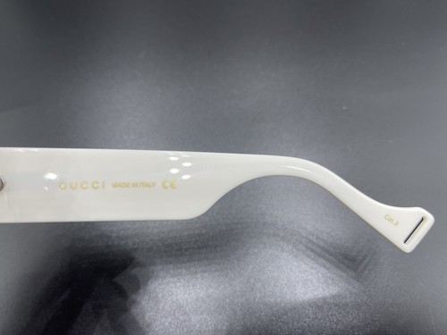 New GUCCI GG0517S 001 Black/White/Gradient Lens 52-23 Authentic Sunglasses Italy - Picture 4 of 6