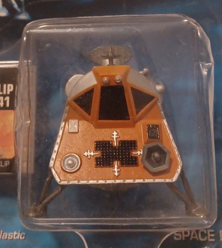 1998 Vintage Johnny Lightning Lost in Space The Classic Series Space Pod NIP - Picture 2 of 5