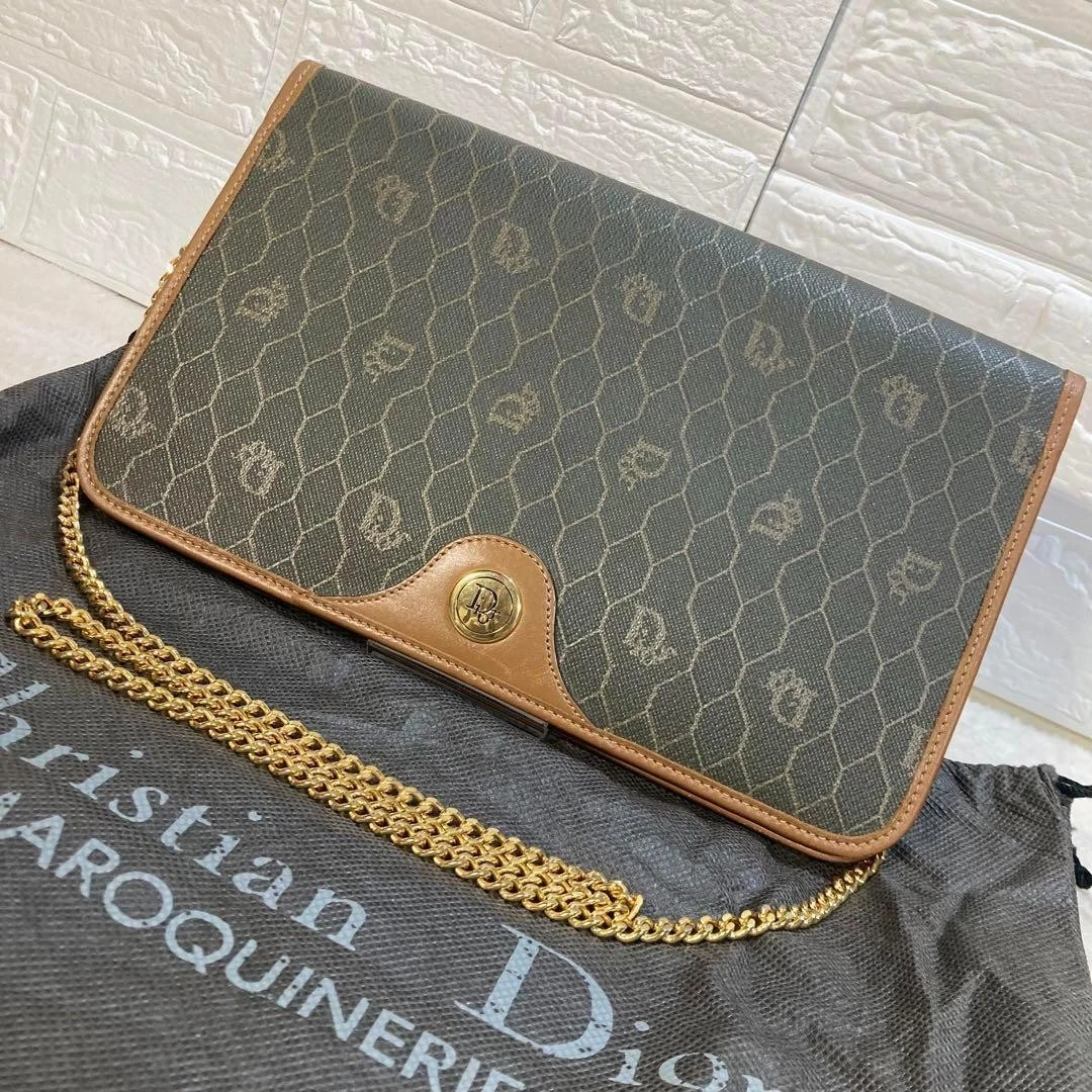 Sac bandoulière Christian Dior logo nid d'abeille chaîne dorée pochette kaki foncé beige