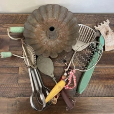 VTG Kitchen Utensils Rustic Primitive Farmhouse Decor Bundt Pan Beaters Spoons 