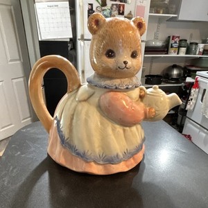 Takahashi San Francisco Teapot | eBay