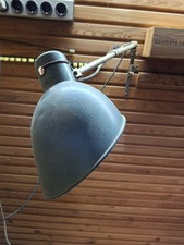 " Hala Nestler " Klemm Gelenk Architekten Atelier Studio Tisch Leuchte Lampe 