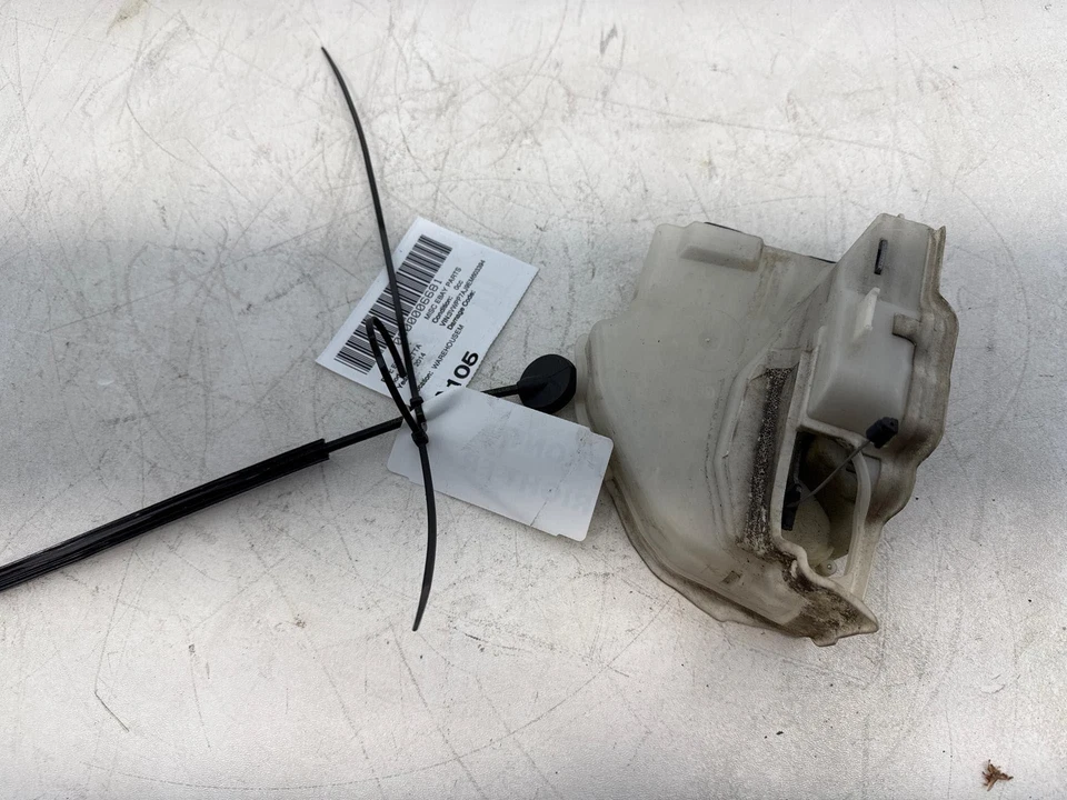 05-10 Volkswagen Jetta Front Passenger Side Door Lock Actuator - Image 4 of 4