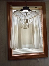 NWT NEIMAN MARCUS IVORY EMBROIDERED TIE NECK CAMI & BLOUSE SET SMALL , N1015MGG