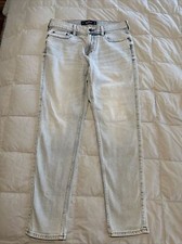 hollister taper epic flex light wash jeans 31x32