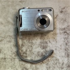 Sony Cyber-shot DSC-S700 7.2MP 3X Optical Zoom CCD Digital Camera