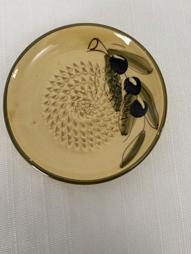 Spanish Garlic Grater Dish Hand Painted Ceramic Olive Tapas Plate 4”(F120)