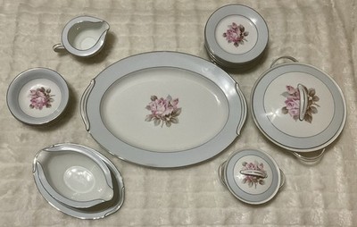 Noritake Nippon Toki Kaisha 1584 Rose Blue Platinum 26pc Dinnerware 1947-49