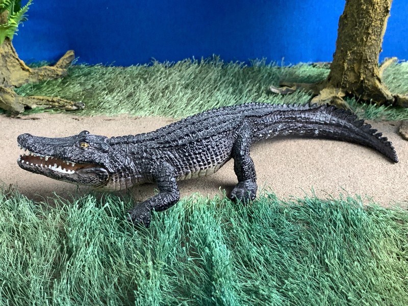 Mojo #387168 Alligator Figure 7.5 in with HINGED JAW Plastic Model Figurine 2017