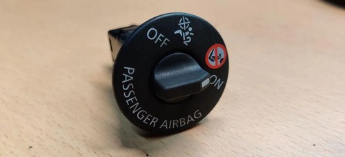 RENAULT KADJAR HA, HL Airbag Schalter 681995290R 1.60 Diesel 96kw 2016 34669647