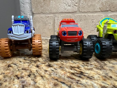 Blaze and the Monster Machines Crusher Zeg Pickle Stripes Blaze Die Cast Mattel - Bild 7 von 14