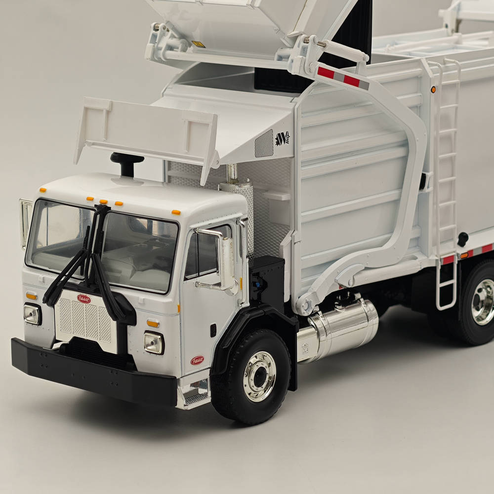 FIRST GEAR 1/34 Peterbilt Model 520 With Wittke Refuse Truck 10-4193