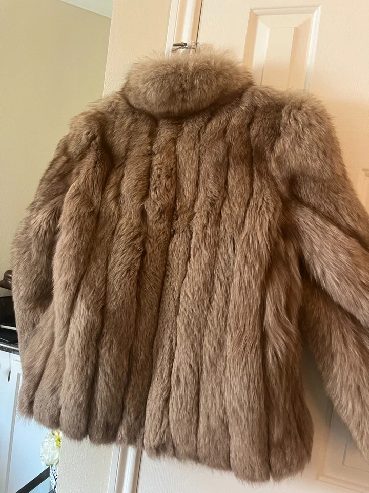 Spector Furs | Auténtico abrigo de piel de zorro con interior de seda | Russian Lux Foto 3 de 4