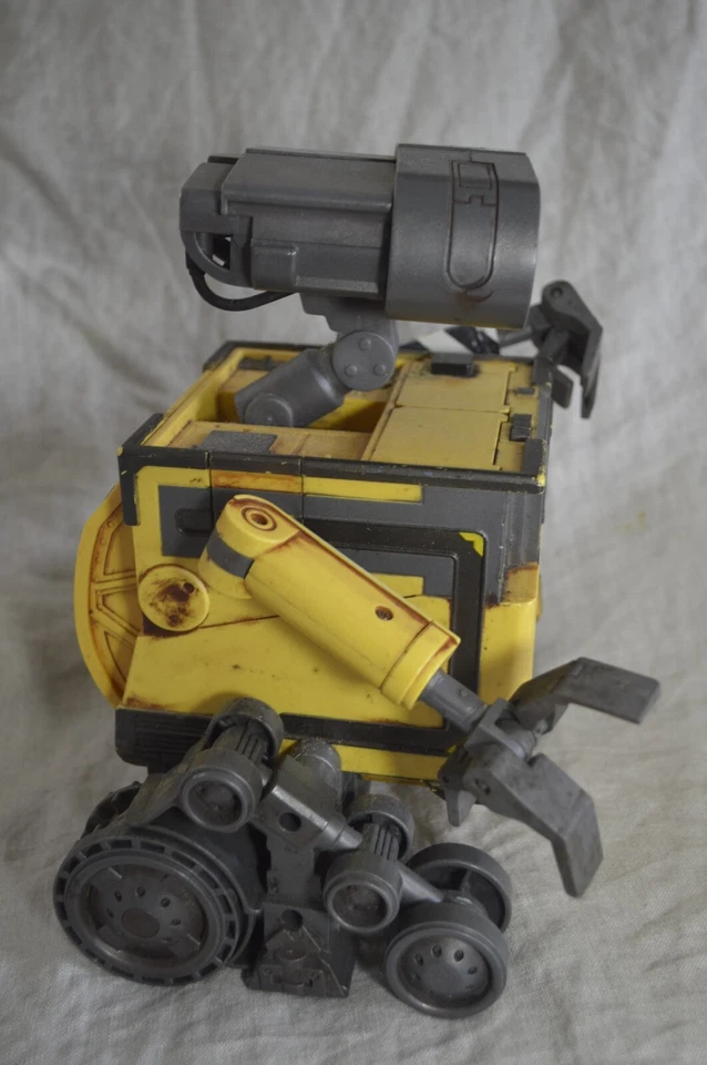 Disney Pixar Wall-E Thinkway Remote Control RC Toy w/ U-Command  READ!! - Image 3 of 4