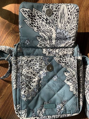 Vera Bradley Pre Owned Quilted Crossbody/Hipster Purse AND wallet Gray White Blk - Picture 9 of 24