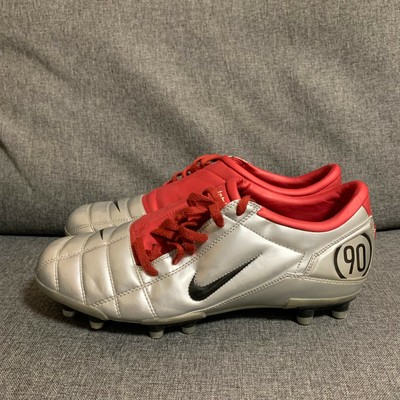 nike total 90 football
