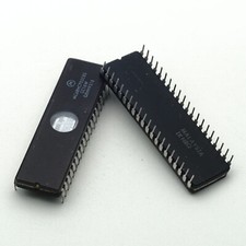 Motorola MC68HC705C8S 8-Bit Microcontroller Unit CDIP40 x 2PC