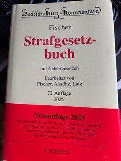 Fischer StGB Kommentar 72. Auflage 2025 keine Stempel oder Kommentierungen