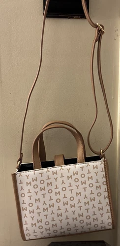 NWT Tommy Hilfiger Crossbody Purse Cream Color - Picture 5 of 6