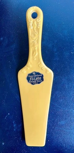 Vintage 1930s Fiesta Kitchen Kraft Yellow Cake Pie Server - ORIGINAL LABEL