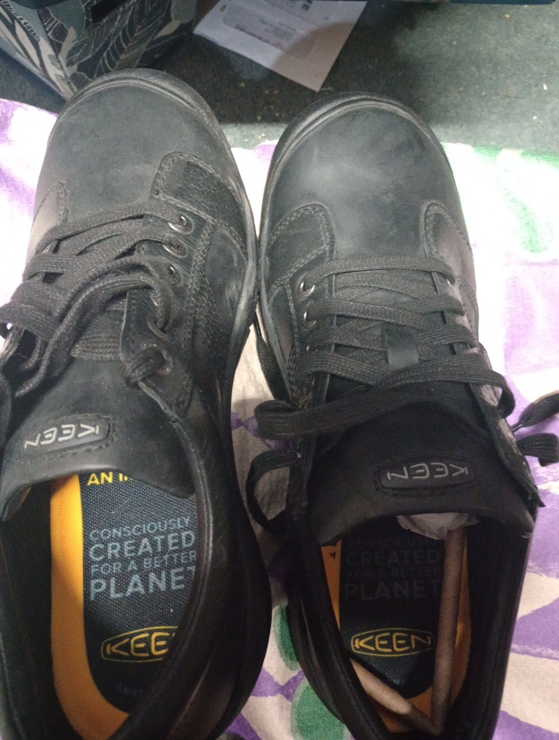 Scarpa uomo KEEN Austin nera modello #1002990 taglia 10 casual o formale