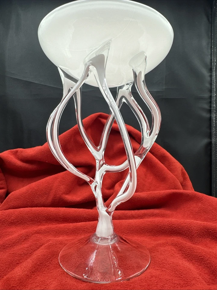 Cuenco pedestal de medusas blancas Jozefina Krosno 80 de colección. 9”x 5 1/2”. Ver fotos. Foto 3 de 4