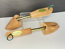 Woodlore Authentic Shoe Trees Inserts Cedar Wood 1 Pair