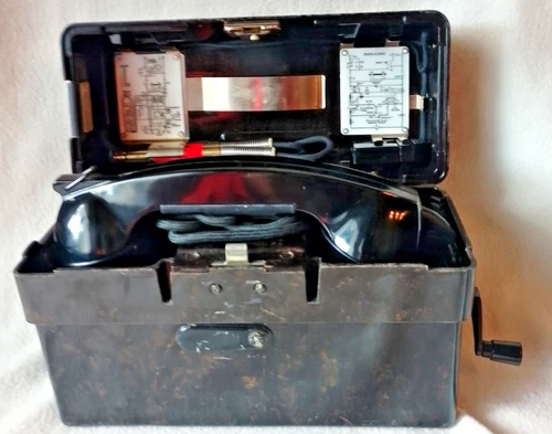 Feldtelefon FF-54 (FF OB/ZB) SEL Bundeswehr ohne Tragegurt funktioniert TOP