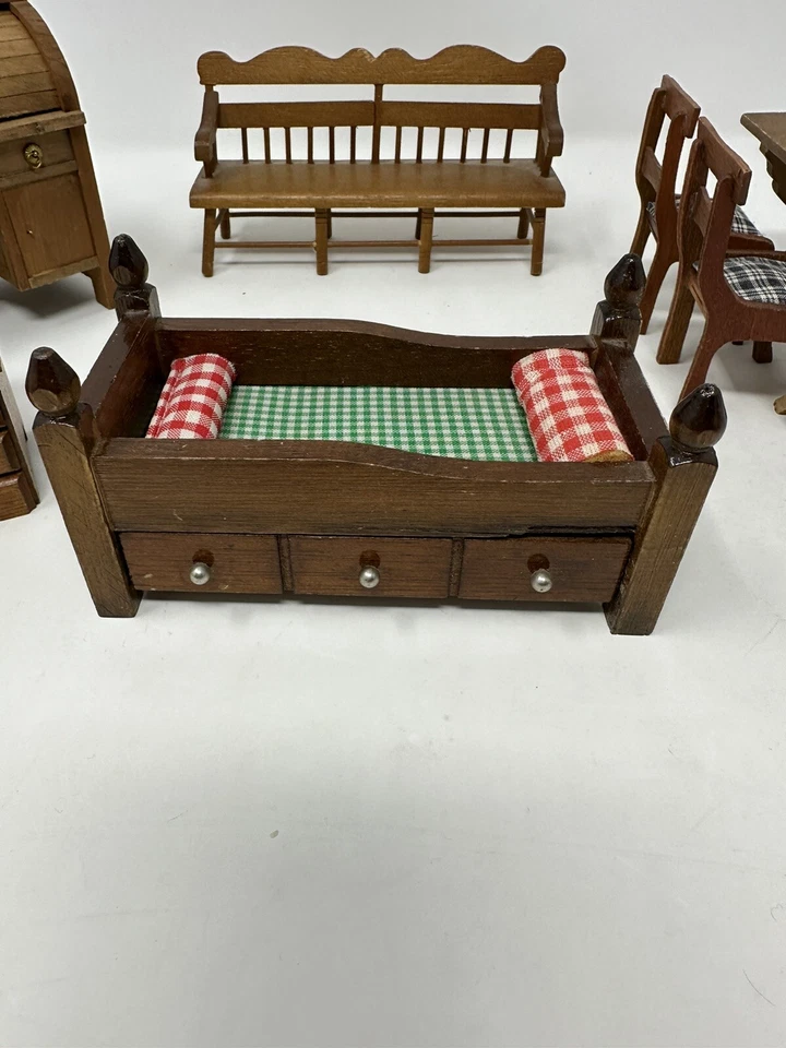 Muebles de colección para casa de muñecas mediados de siglo Shackman Japón diácono banco mesa cama Foto 2 de 4