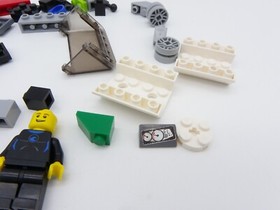 LEGO CITY: SUV with Watercraft 60058 Partial Set 34/209 16% 2014