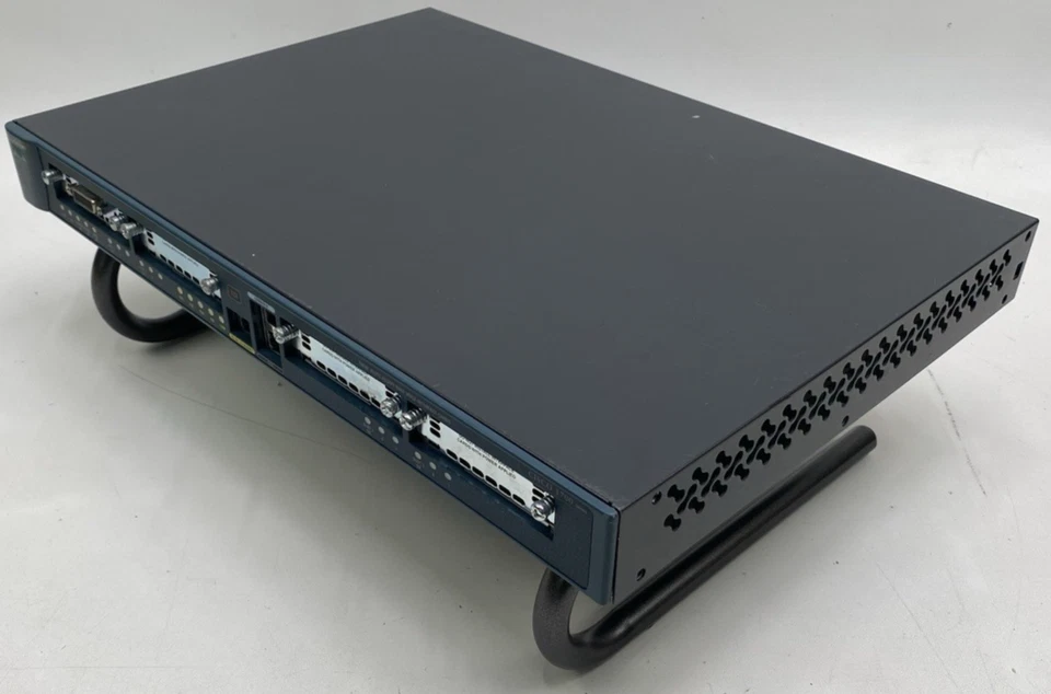 Cisco 1760 1-Port 10/100 Wired Router - Image 2 of 4