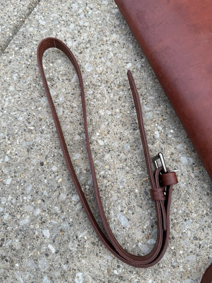 Carabina de rifle de cuero vaina guía engranaje funda silla de montar paseo a caballo caza ATV Foto 3 de 4