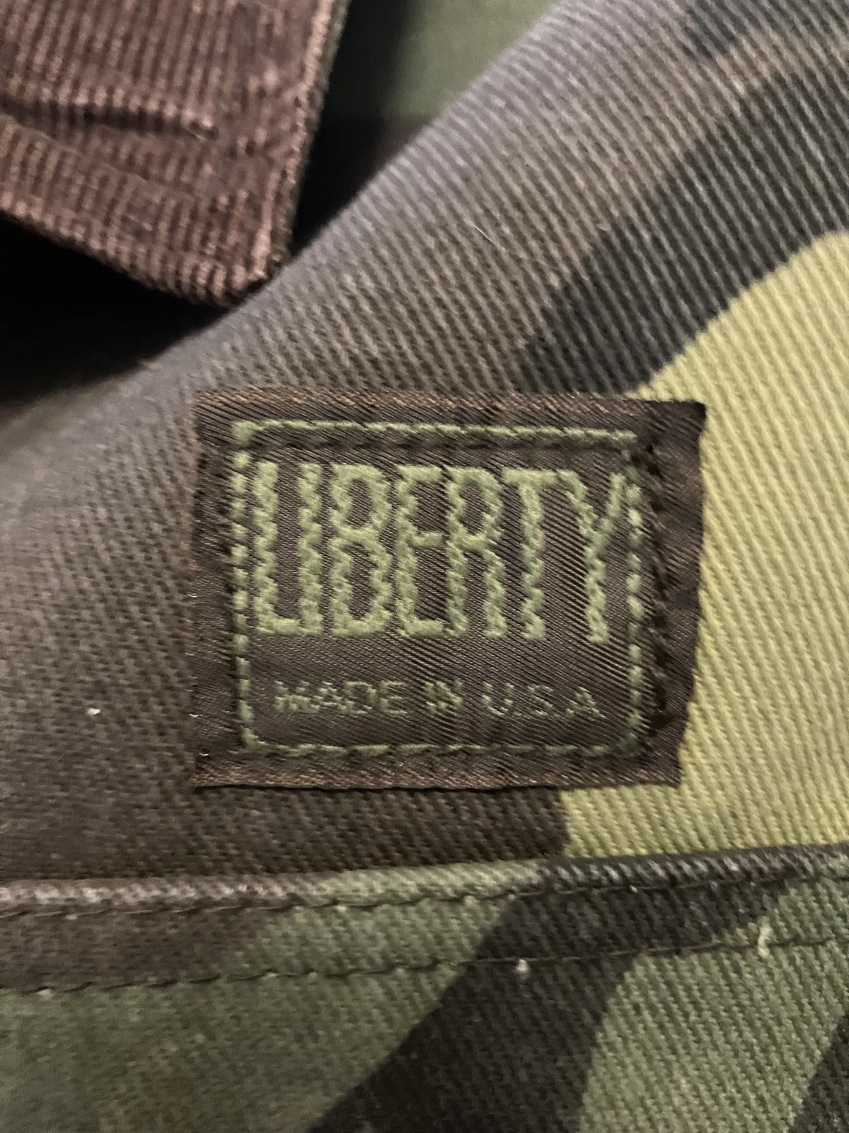 Vintage Men's Liberty Woodland Camo Hunting  Coat L 42-44 Quilted Made in USA image 14