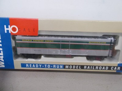 WALTHERS # 932-6249 ~ REA EXPRESS 50' REEFER CAR # 6104 ~HO SCALE