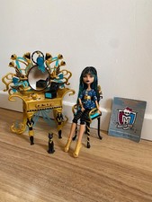 poupée monster high cleo de nile generation 1 avec son vanity