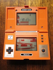 NINTENDO Donkey Kong Game and Watch in Excellent Condition (DK-52) 1982