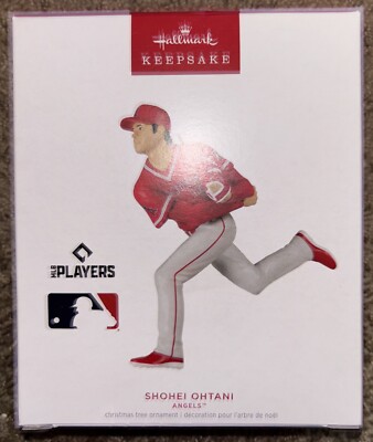 記念グッズ Shohei Ohtani 2023 Keepsake Ornament s-l400.jpg