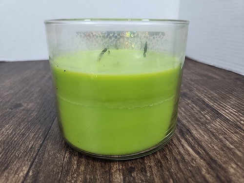 Bath & Body Works Light Up The Room 3 Wick Candle 14.5oz Sparkling Apple Champag - Picture 4 of 5