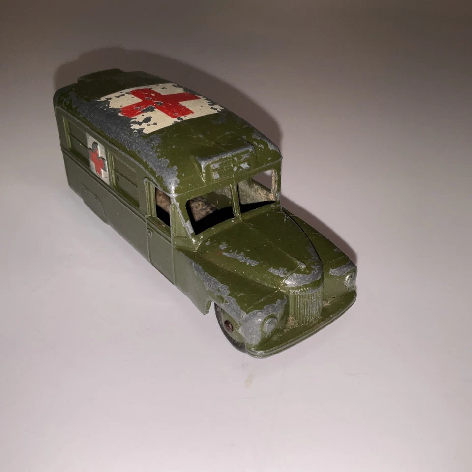De colección Dinky Toys #253 Daimter Ejército Ambulancia Cruz Roja Camión Médico Meccano Foto 2 de 4
