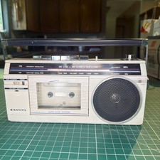 Vintage Rare Sanyo M1660 2 BAND RADIO CASSETTE RECORDER BOOMBOX WHITE TESTED