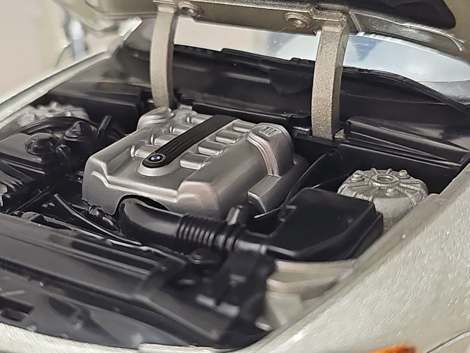 Vntg Hot Wheels BMW 645 Ci 1:18 Diecast Car Rare, Loose, NO BOX - Image 2 of 4