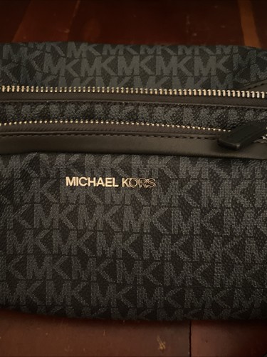 Michael Kors Cooper Logo Bauchtasche/Gürteltasche Canvas blau Allover-Muster gebraucht, in einwandfreiem Zustand - Bild 5 von 24