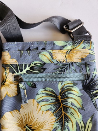 Dakine Jive Crossbody Bag Hibiscus Tropical Flower Adjustable Strap - Picture 2 of 14