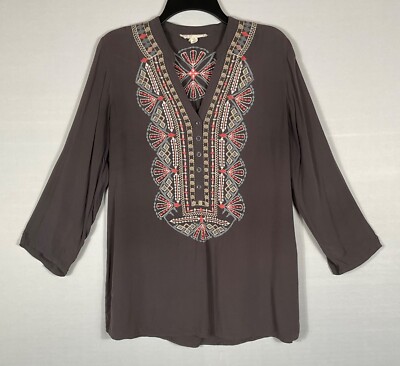 Luna Moon Top Womens Med Gray Embroidered Floral 3/4 Roll Tab Sleeves Tunic