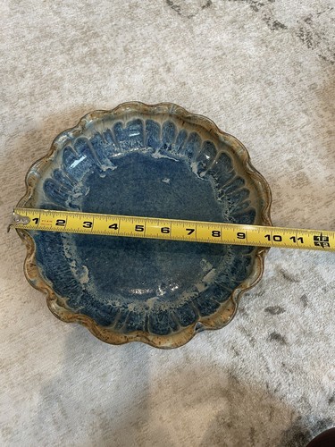 Piatto da torta in ceramica fatto a mano blu oceano e beige. Bellissima qualità 10 1/4” D - Foto 5 di 6