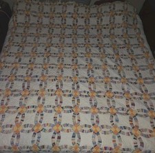 Vintage Hand-stitched Hand-quilted WEDDING RING QUILT 84 x72